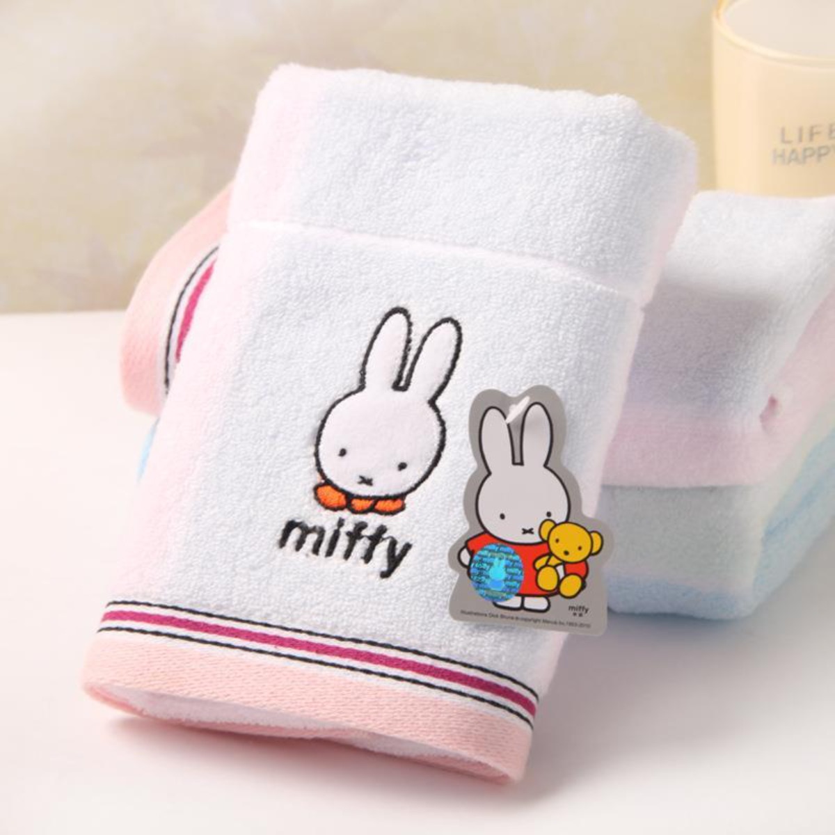 Miffy Rabbit Pure Cotton Towel - огляд і ціна Home Goods Bathroom Accessories