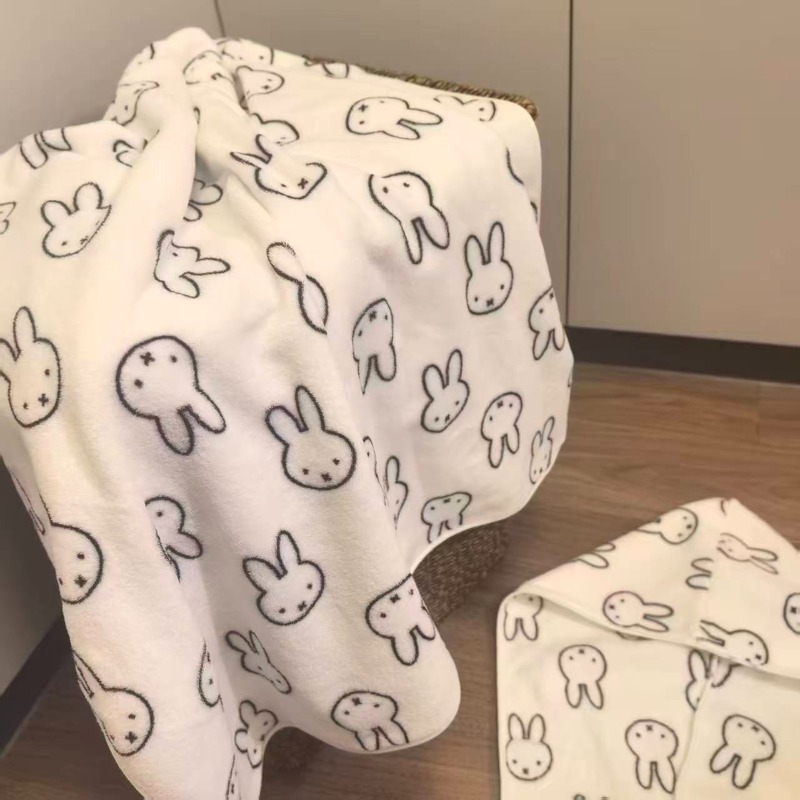 Simple Miffy Rabbit Sweet and  - огляд і ціна Home Goods Bathroom Accessories